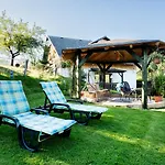 Na Vysinkach, Jetrichovice, Ceske Svycarsko Pensjonat 3*