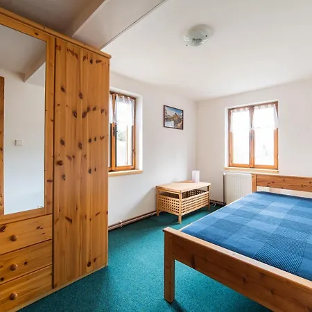 Gasthuis Na Vysinkach, Jetrichovice, Ceske Svycarsko