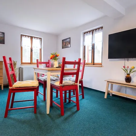 Gasthuis Na Vysinkach, Jetrichovice, Ceske Svycarsko 3*