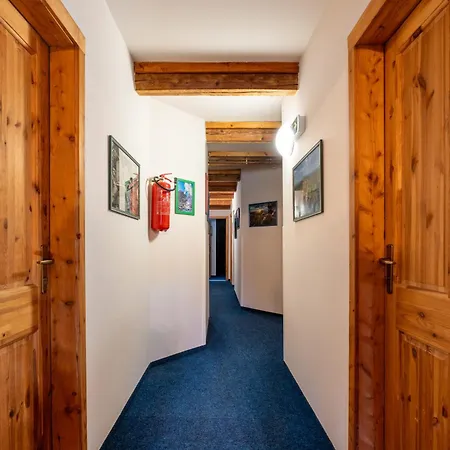 Gasthuis Na Vysinkach, Jetrichovice, Ceske Svycarsko 3*