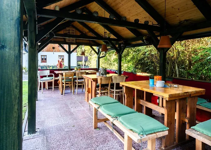 Na Vysinkach, Jetrichovice, Ceske Svycarsko Gasthof 3*
